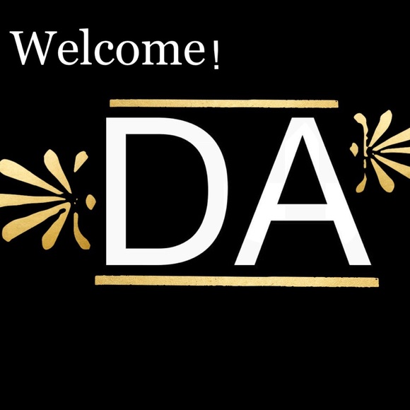 Meet your Posher, Dena - Picture 1 of 3